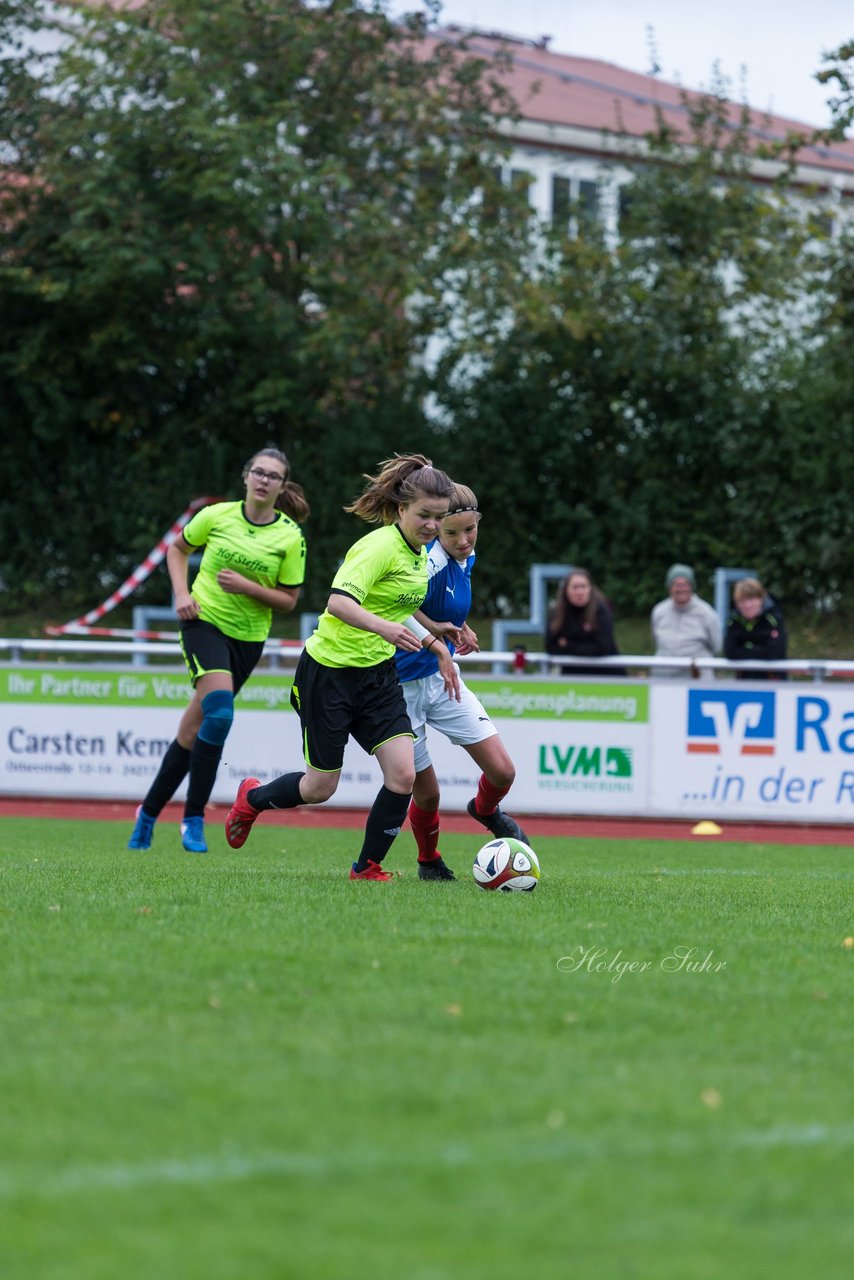 Bild 291 - B-Juniorinnen TSV Schoenberg - Holstein Kiel : Ergebnis: 0:23